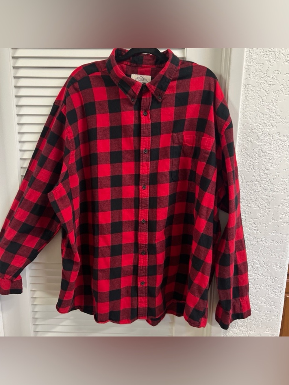 St John’s Bay Red & Black Buffalo Plaid Flannel Shirt - Men's Button-Up size 4XL
